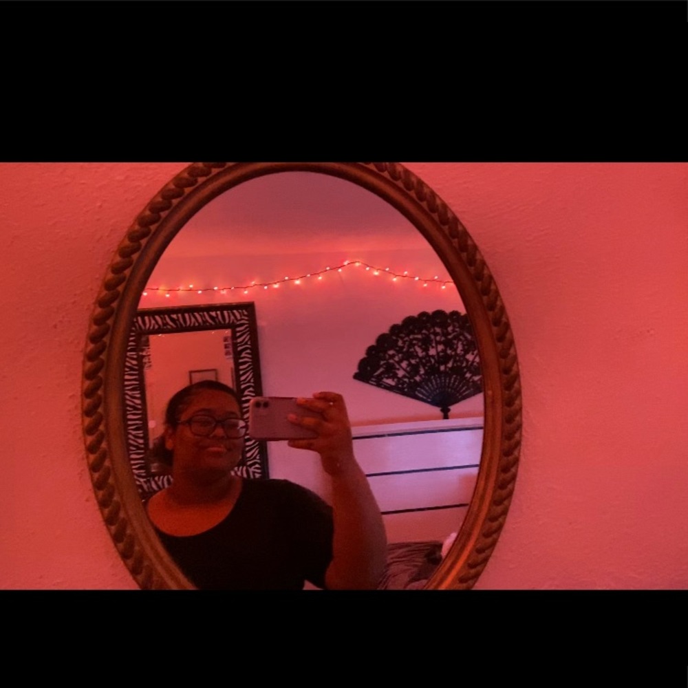 Meet your Posher, Shakina